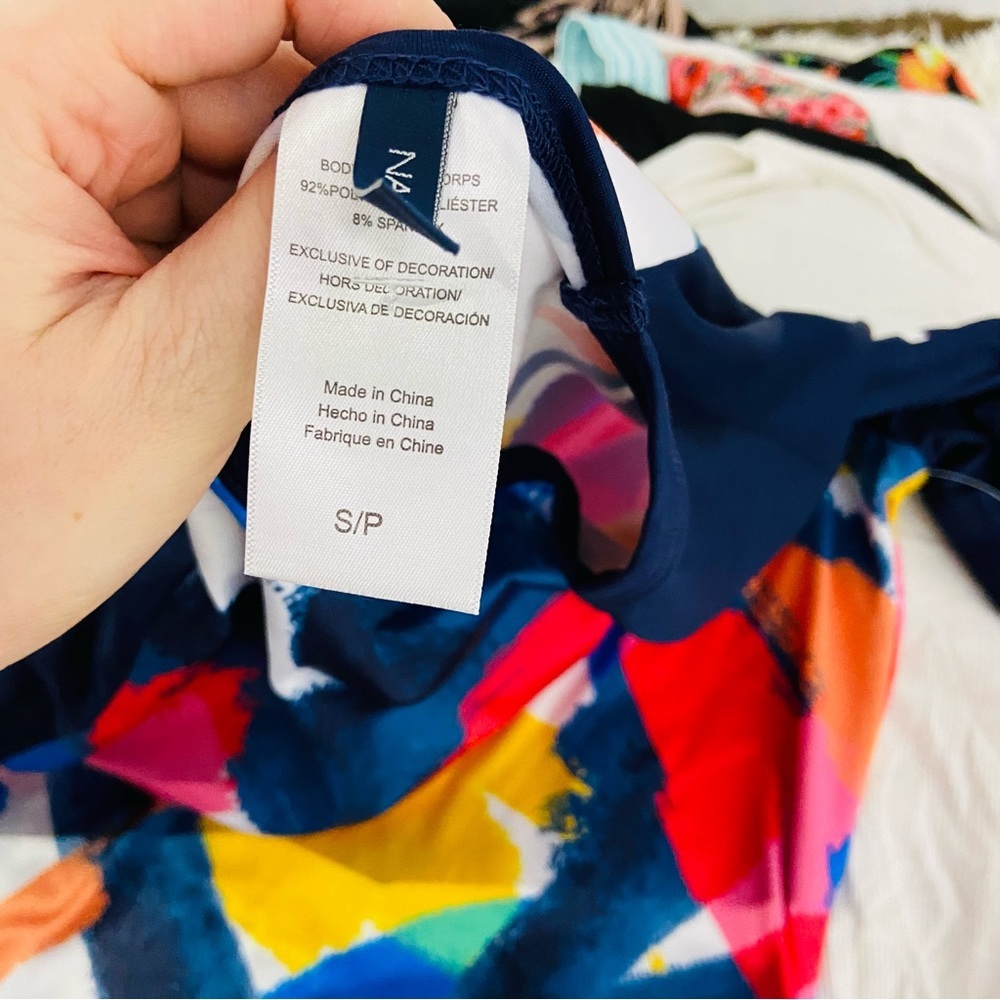 NWT NAUTICA UPS 30+ multi colored paint brush long sleeve rash guard size small - Picture 12 of 14